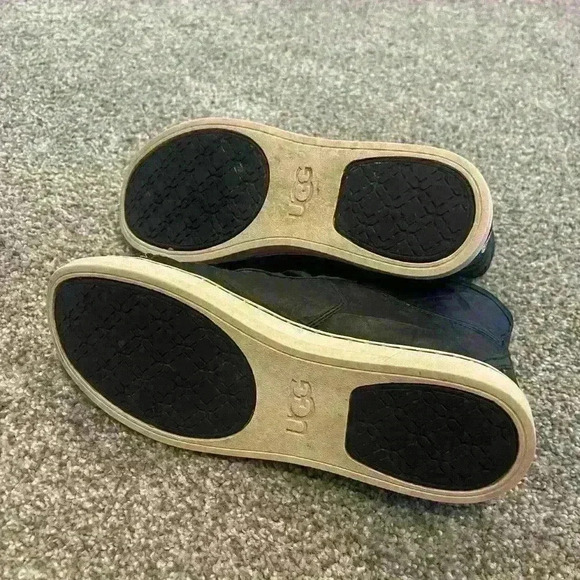 Ugg high top sneakers Size 8 Black and White - Picture 6 of 8